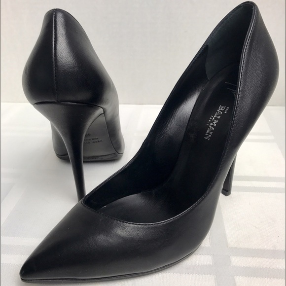 🎉HP🎉 NWOT Balmain Signature Leather Pumps - Picture 4 of 8